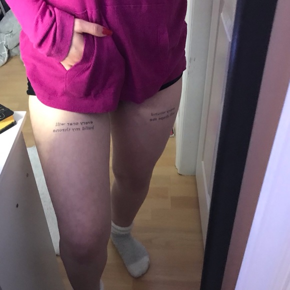 Sweater - Picture 4 of 4